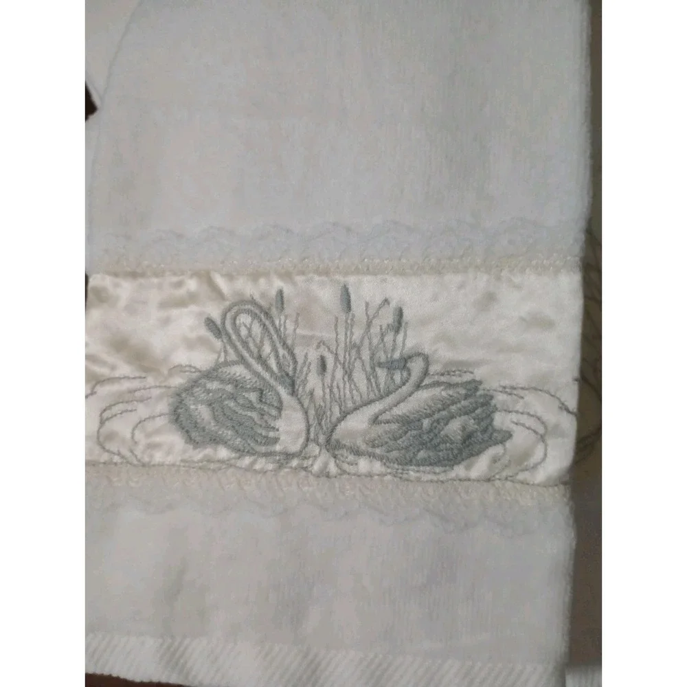bath towel sets for bathroom Vintage Embroidered White Lace Swan 4pc